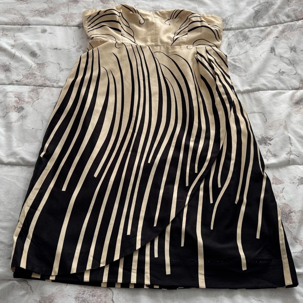 NWOT Anthropologie Moulinette Soeurs Strapless Black and Cream Dress, size 6